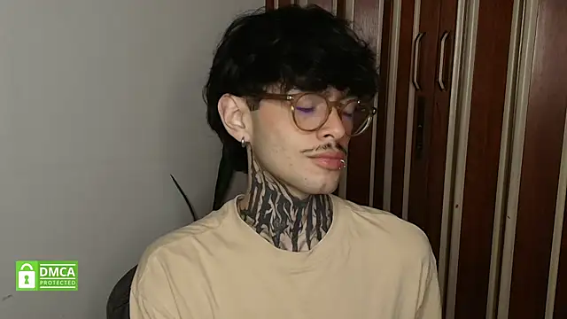 Snapshot of Mihail_leroy chatting on January 14, 2026, 2:06 am Mihail leroy online show from January 14, 2026, 2:06 am