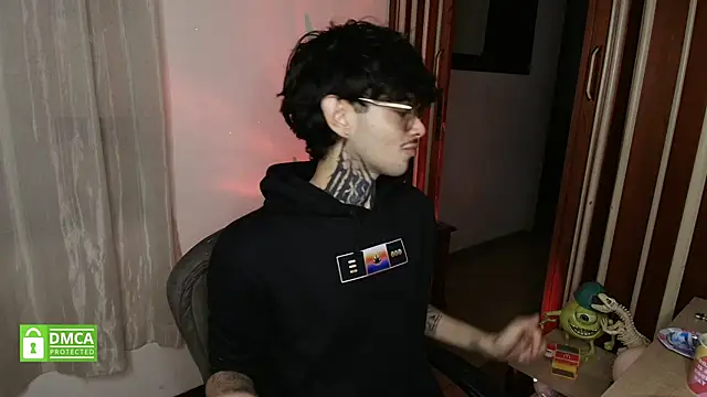 Snapshot of Mihail_leroy chatting on January 16, 2026, 11:42 pm Mihail leroy online show from January 16, 2026, 11:42 pm