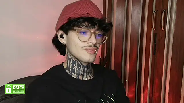 Snapshot of Mihail_leroy chatting on February 10, 2026, 11:31 pm Mihail leroy online show from February 10, 2026, 11:31 pm