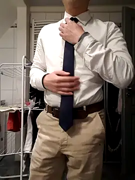 GentlemanMoney  online show from October 29, 2025, 4:42 pm