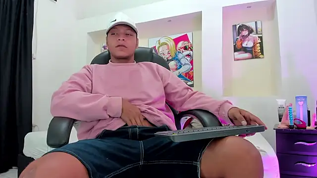 Ricky Owens1 online show from December 3, 2025, 7:56 pm