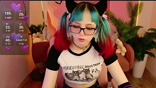 Snapshot of CoralineYoung chatting on November 2, 2025, 3:58 pm CoralineYoung online show from November 2, 2025, 3:58 pm