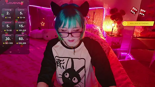 Snapshot of CoralineYoung chatting on February 13, 2026, 10:11 am CoralineYoung online show from February 13, 2026, 10:11 am