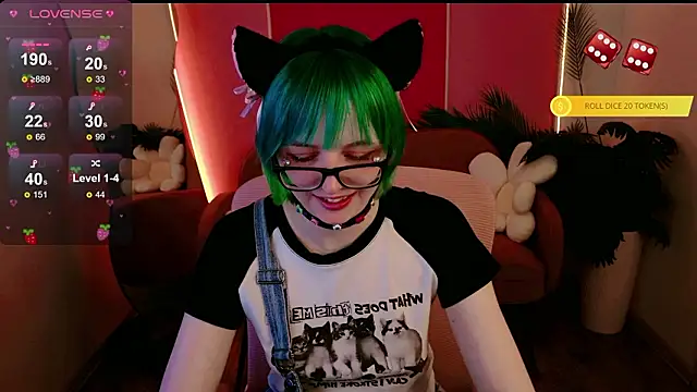 Snapshot of CoralineYoung chatting on February 15, 2026, 9:30 am CoralineYoung online show from February 15, 2026, 9:30 am