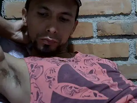 Boycumlatino online show from October 1, 2025, 10:16 pm