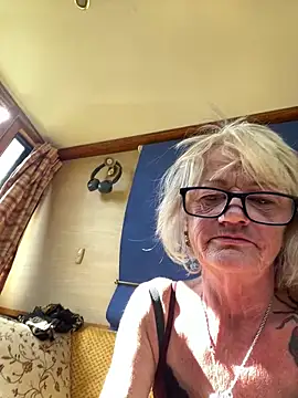 Snapshot of ladyboatlady chatting on September 23, 2025, 12:30 pm ladyboatlady online show from September 23, 2025, 12:30 pm