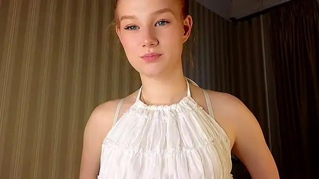 Juuulia  online show from May 22, 2026, 2:44 pm