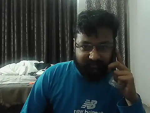 Snapshot of Dollseye chatting on February 17, 2026, 1:51 pm Dollseye online show from February 17, 2026, 1:51 pm