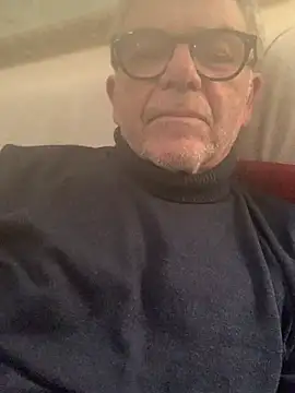 Snapshot of MARCO_NI chatting on February 20, 2026, 9:48 pm MARCO NI online show from February 20, 2026, 9:48 pm