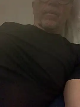 Snapshot of MARCO_NI chatting on February 21, 2026, 10:11 pm MARCO NI online show from February 21, 2026, 10:11 pm