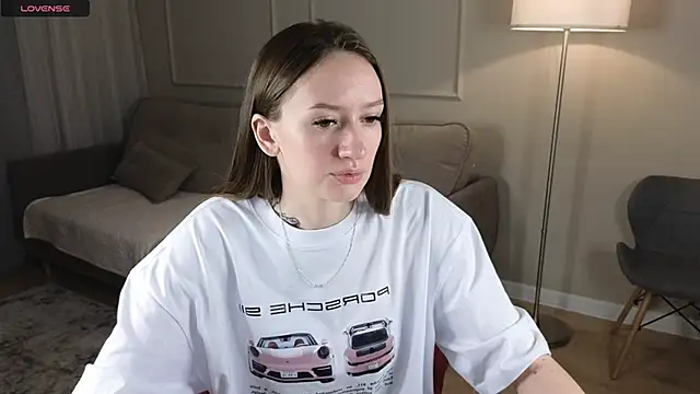 cutienaughtygirl online show from February 1, 2026, 2:21 am