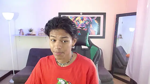 Snapshot of dreyk20 chatting on December 18, 2025, 2:12 pm dreyk20 online show from December 18, 2025, 2:12 pm