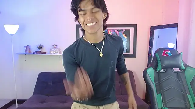 Snapshot of dreyk20 chatting on December 20, 2025, 2:46 pm dreyk20 online show from December 20, 2025, 2:46 pm