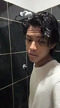 Snapshot of dreyk20 chatting on February 9, 2026, 1:48 pm dreyk20 online show from February 9, 2026, 1:48 pm