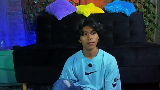 Snapshot of dreyk20 chatting on February 10, 2026, 3:49 pm dreyk20 online show from February 10, 2026, 3:49 pm