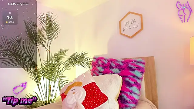 Hadid Jimenez  online show from November 7, 2025, 8:31 pm