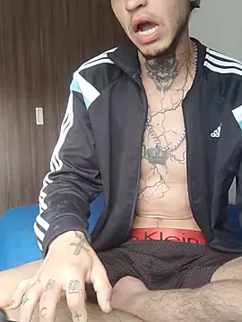 Tattoboy19cm online show from November 26, 2025, 5:47 pm