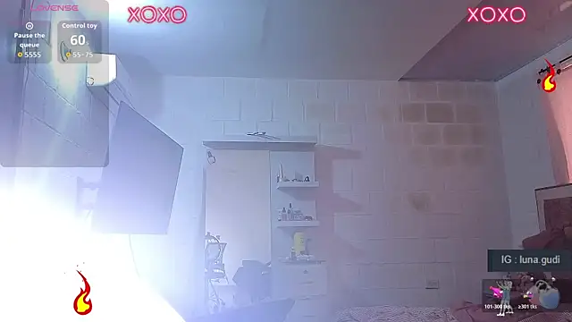 Snapshot of lunagudis chatting on December 15, 2025, 12:09 pm lunagudis online show from December 15, 2025, 12:09 pm