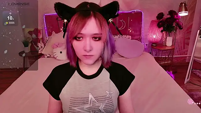 Snapshot of Ketrin_Jones chatting on January 18, 2026, 5:17 pm Ketrin Jones online show from January 18, 2026, 5:17 pm