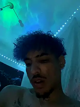 Snapshot of luluycoco chatting on October 7, 2025, 5:32 pm luluycoco online show from October 7, 2025, 5:32 pm