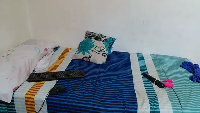 Snapshot of SinfullyForbiddeno7 chatting on October 22, 2025, 10:20 pm SinfullyForbiddeno7 online show from October 22, 2025, 10:20 pm