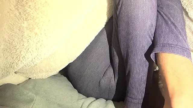 Snapshot of BouncySubsidy chatting on November 13, 2025, 1:10 pm BouncySubsidy online show from November 13, 2025, 1:10 pm