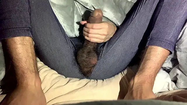 Snapshot of BouncySubsidy chatting on December 2, 2025, 5:57 am BouncySubsidy online show from December 2, 2025, 5:57 am