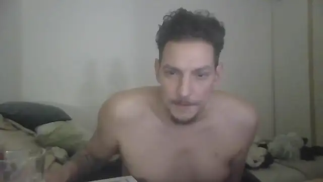 Snapshot of ARTANIS20 chatting on December 20, 2025, 1:12 am ARTANIS20 online show from December 20, 2025, 1:12 am