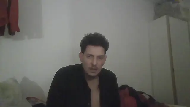 Snapshot of ARTANIS20 chatting on January 14, 2026, 11:42 pm ARTANIS20 online show from January 14, 2026, 11:42 pm