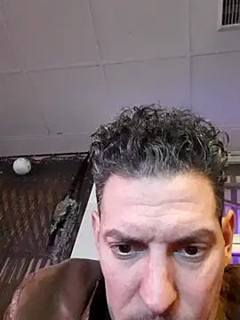 Snapshot of ARTANIS20 chatting on January 18, 2026, 3:32 am ARTANIS20 online show from January 18, 2026, 3:32 am