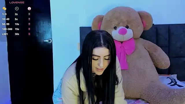 Snapshot of bellacruz3 chatting on October 1, 2025, 12:16 am bellacruz3 online show from October 1, 2025, 12:16 am