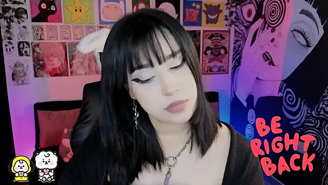 Snapshot of Yuhwan_ chatting on February 4, 2026, 10:04 pm Yuhwan online show from February 4, 2026, 10:04 pm