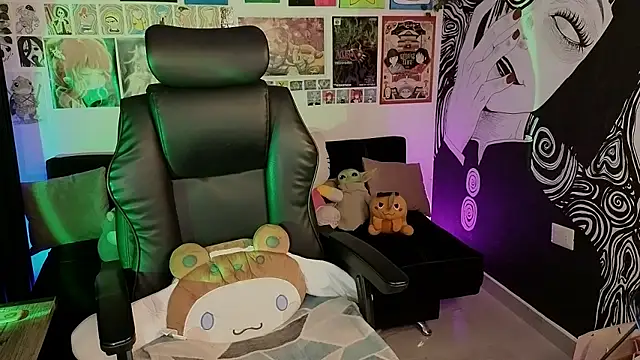 Snapshot of Yuhwan_ chatting on February 18, 2026, 11:55 pm Yuhwan online show from February 18, 2026, 11:55 pm