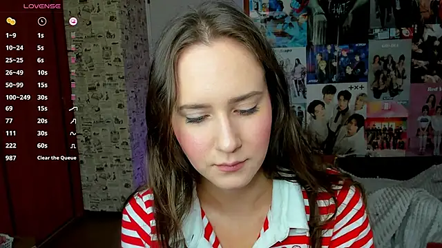 LucyRose3 online show from September 30, 2025, 12:54 pm