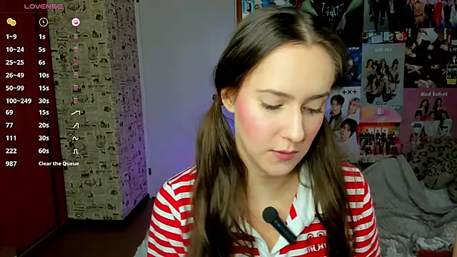 LucyRose3 online show from October 1, 2025, 3:18 pm