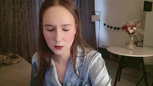 Snapshot of LucyRose3 chatting on February 22, 2026, 1:42 pm LucyRose3 online show from February 22, 2026, 1:42 pm