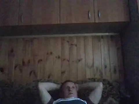 Maksymilian1 online show from November 1, 2025, 2:52 pm