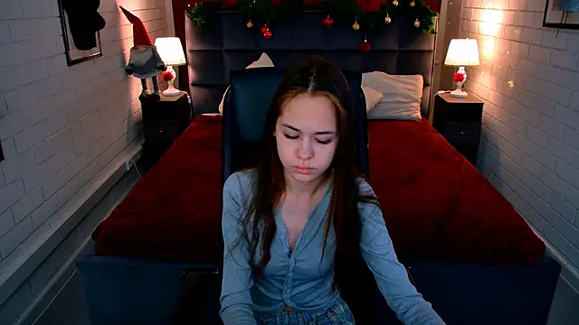 Snapshot of UliaNeer chatting on January 6, 2026, 5:11 am UliaNeer online show from January 6, 2026, 5:11 am