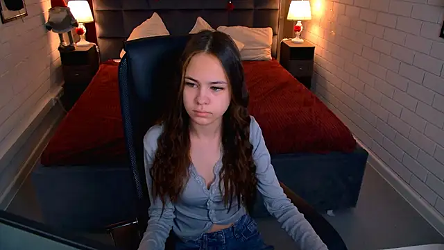 Snapshot of UliaNeer chatting on January 9, 2026, 5:10 am UliaNeer online show from January 9, 2026, 5:10 am