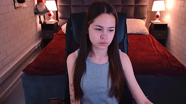 Snapshot of UliaNeer chatting on March 5, 2026, 5:03 am UliaNeer online show from March 5, 2026, 5:03 am