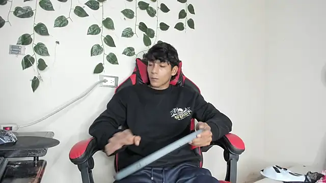 Snapshot of axel_rousse2 chatting on October 29, 2025, 9:16 pm axel rousse2 online show from October 29, 2025, 9:16 pm