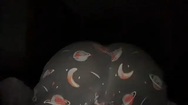 Snapshot of zahrabliss chatting on January 15, 2026, 6:18 am zahrabliss online show from January 15, 2026, 6:18 am