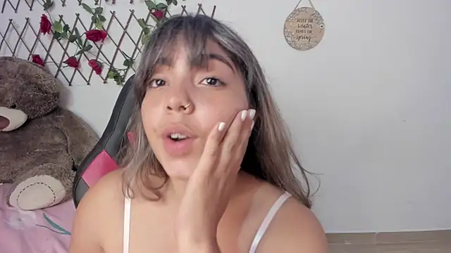 emma grays2 online show from November 16, 2025, 6:30 am