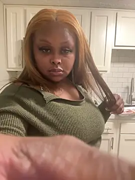 Snapshot of Juicystorm chatting on December 23, 2025, 4:21 am Juicystorm online show from December 23, 2025, 4:21 am