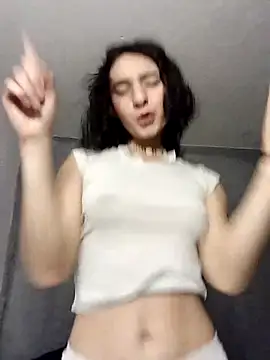 LuaBusch online show from December 3, 2025, 12:40 am