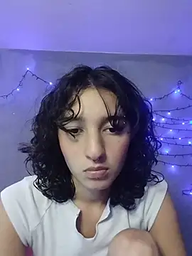 Snapshot of LuaBusch chatting on February 2, 2026, 6:17 pm LuaBusch online show from February 2, 2026, 6:17 pm