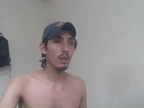 Snapshot of snackontime18 chatting on June 30, 2026, 8:32 pm snackontime18 online show from June 30, 2026, 8:32 pm