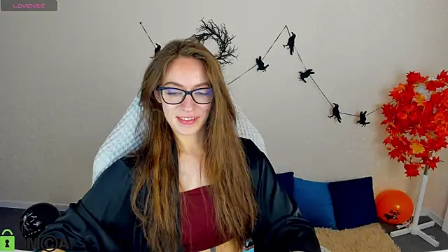 Snapshot of Agnes_Wells chatting on November 3, 2025, 9:21 am Agnes Wells online show from November 3, 2025, 9:21 am