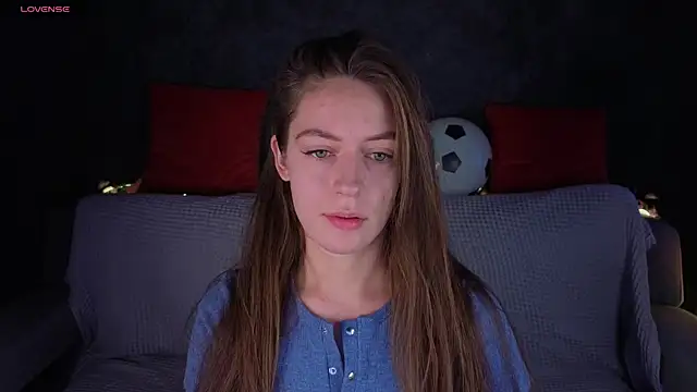 Agnes Wells online show from June 15, 2026, 1:08 am