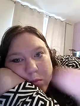 Feuchtekitty92xh online show from October 15, 2025, 8:47 am